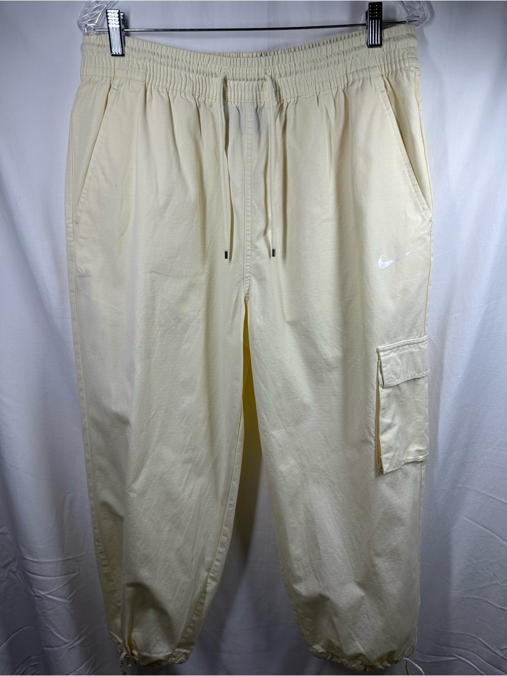 Nike Women’s Icon Clash Cargo Joggers sz L